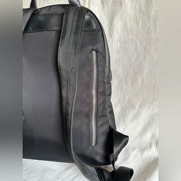 Burberry-Like Black Backpack - Picture 5 of 13